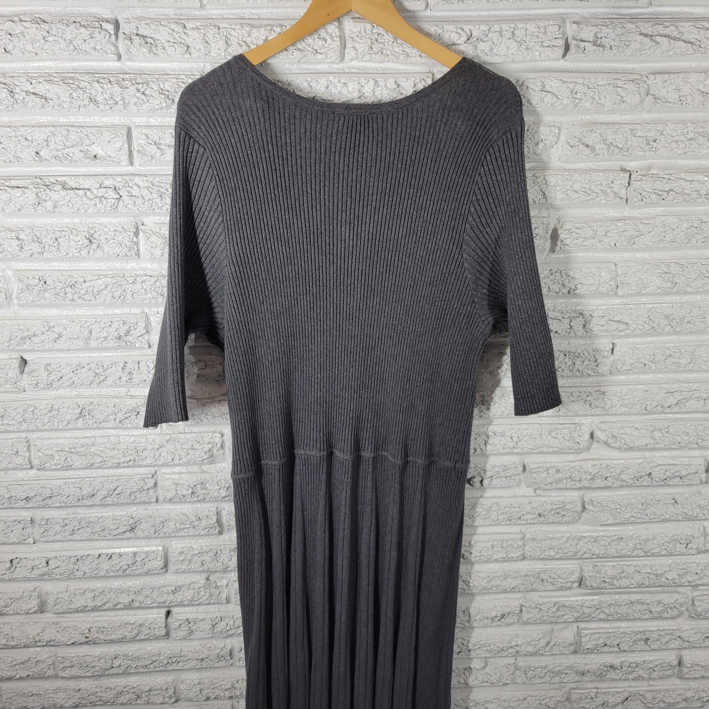 Lane Bryant 26/28 Plus Size Gray Sweater Dress V Neck Knee Length Cotton SWE124E