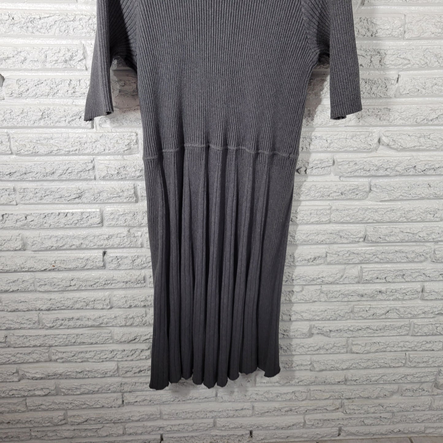 Lane Bryant 26/28 Plus Size Gray Sweater Dress V Neck Knee Length Cotton SWE124E
