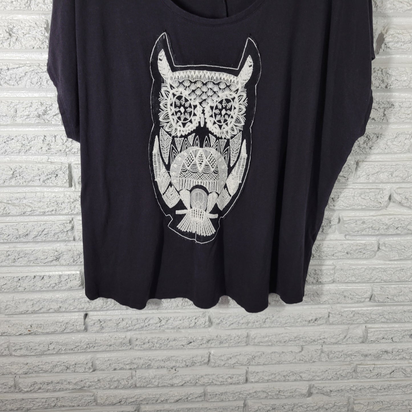 Lane Bryant Womens 26/28 Black Cotton Embroidered Owl Sleeveless Tee BLA176E
