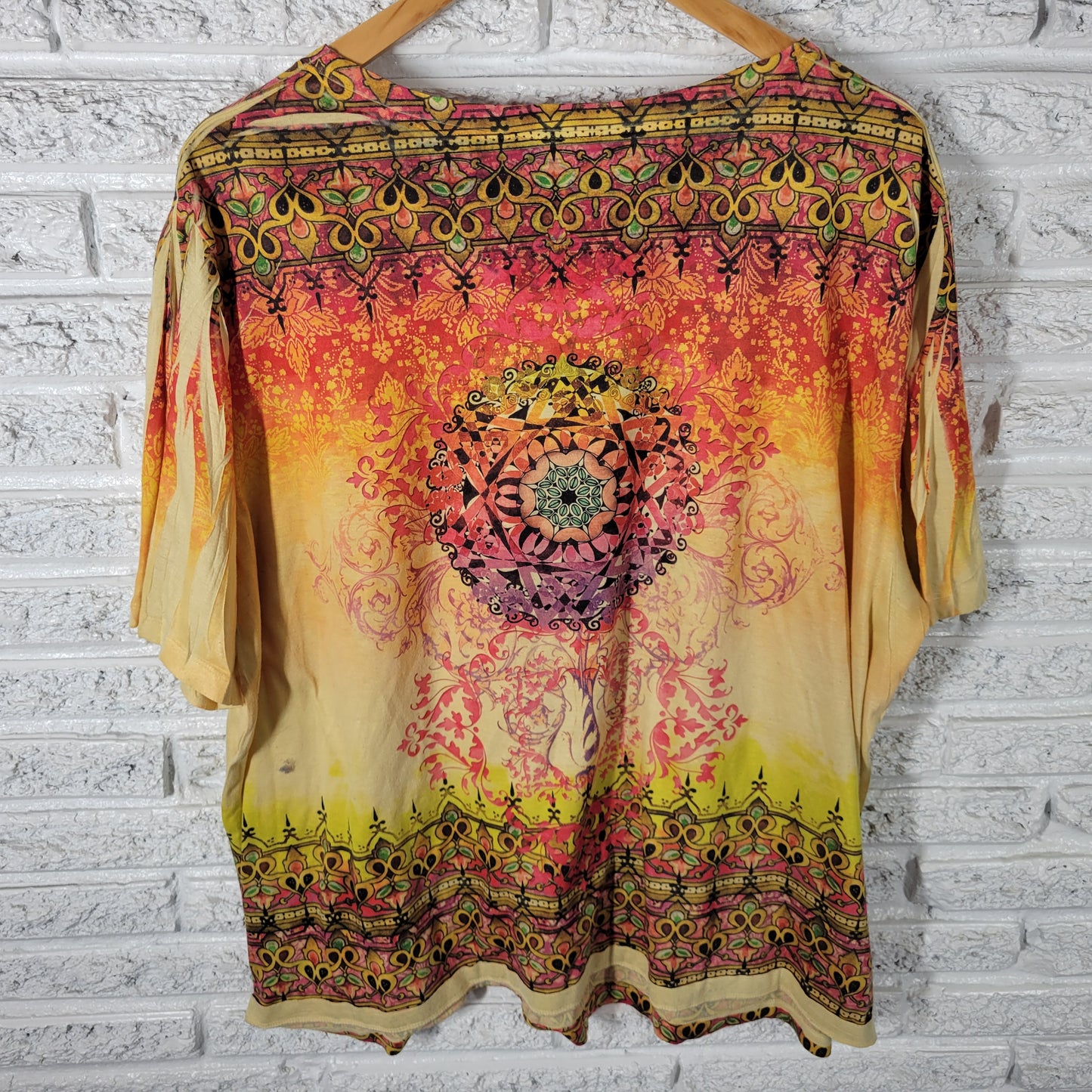 Liz & Me Womens 1X Orange Yellow Mandala Rhinestone Laser Cut Top GEO103E