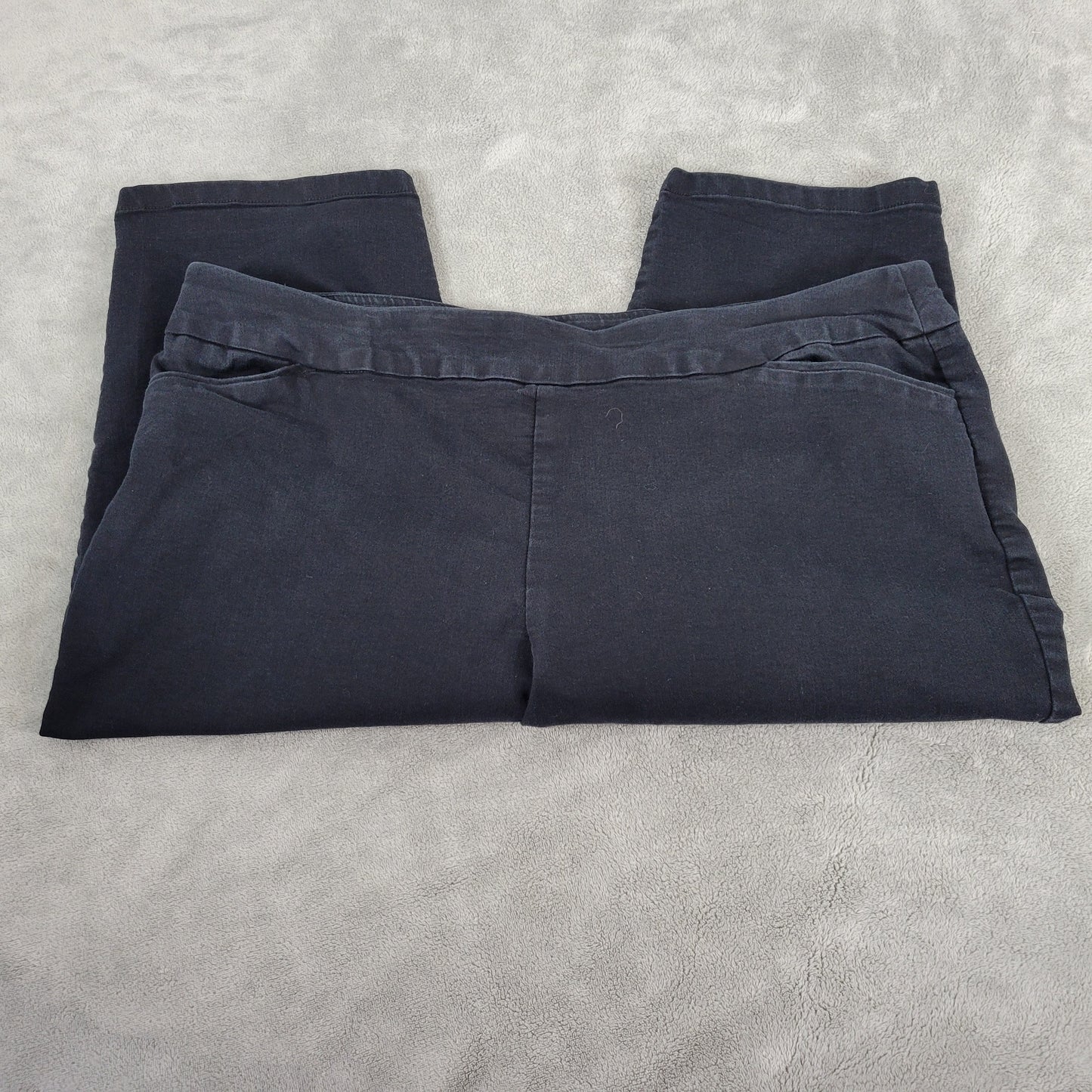 Croft & Barrow Womens Effortless Capri Pants 22W Plus Black Pull On CAP22E