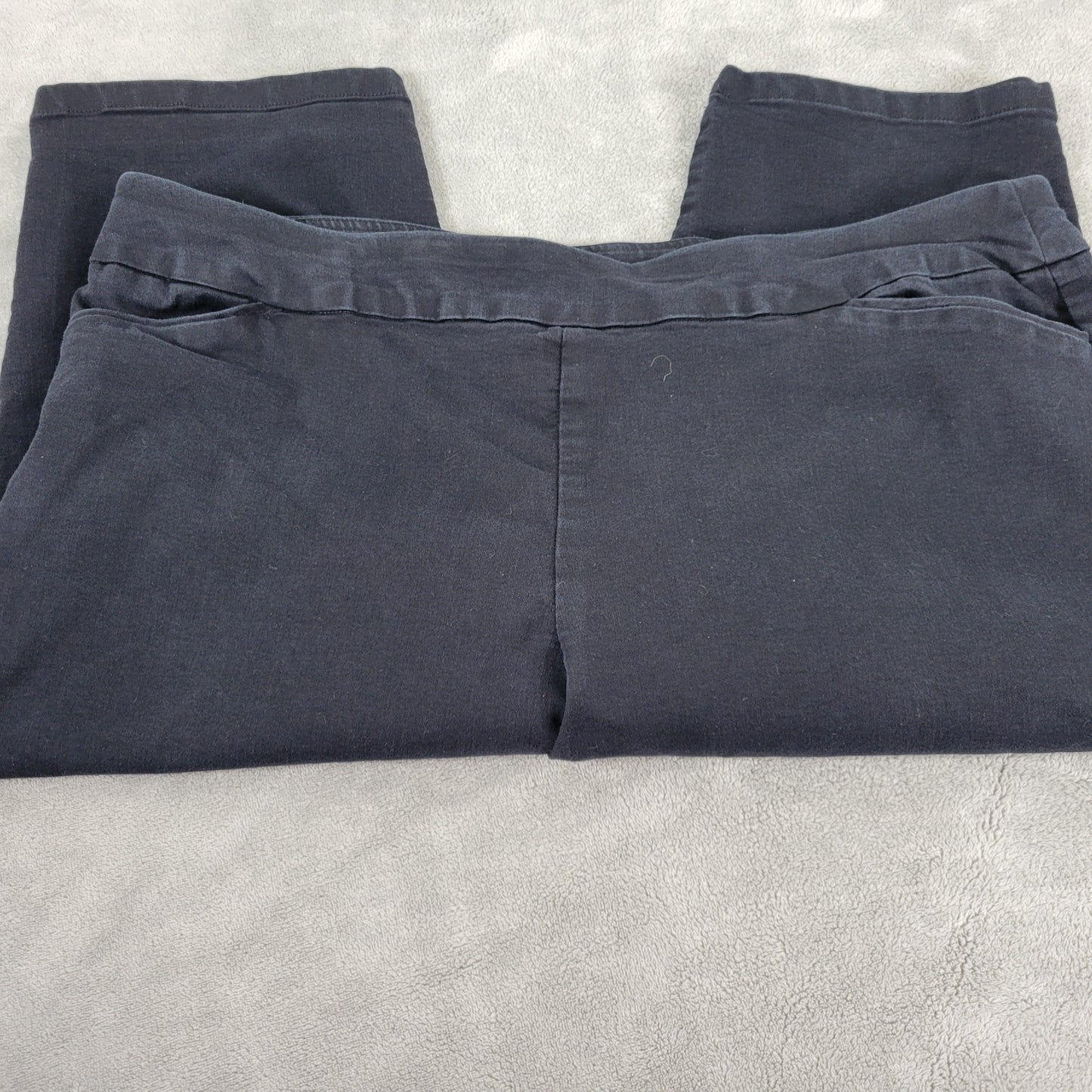 Croft & Barrow Womens Effortless Capri Pants 22W Plus Black Pull On CAP22E