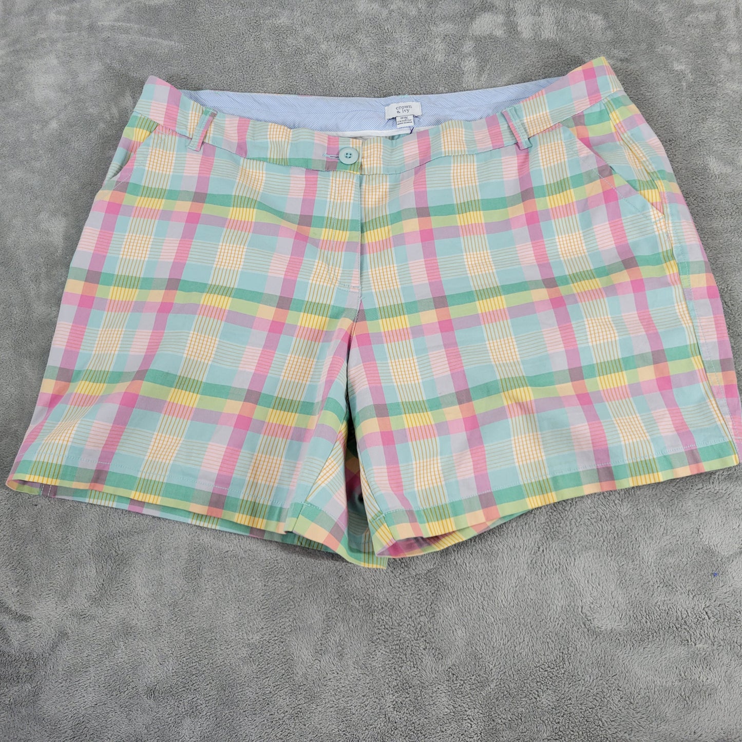 Crown & Ivy Womens 18W Caroline Pastel Plaid Chino Shorts Stretch Pockets PLA14E