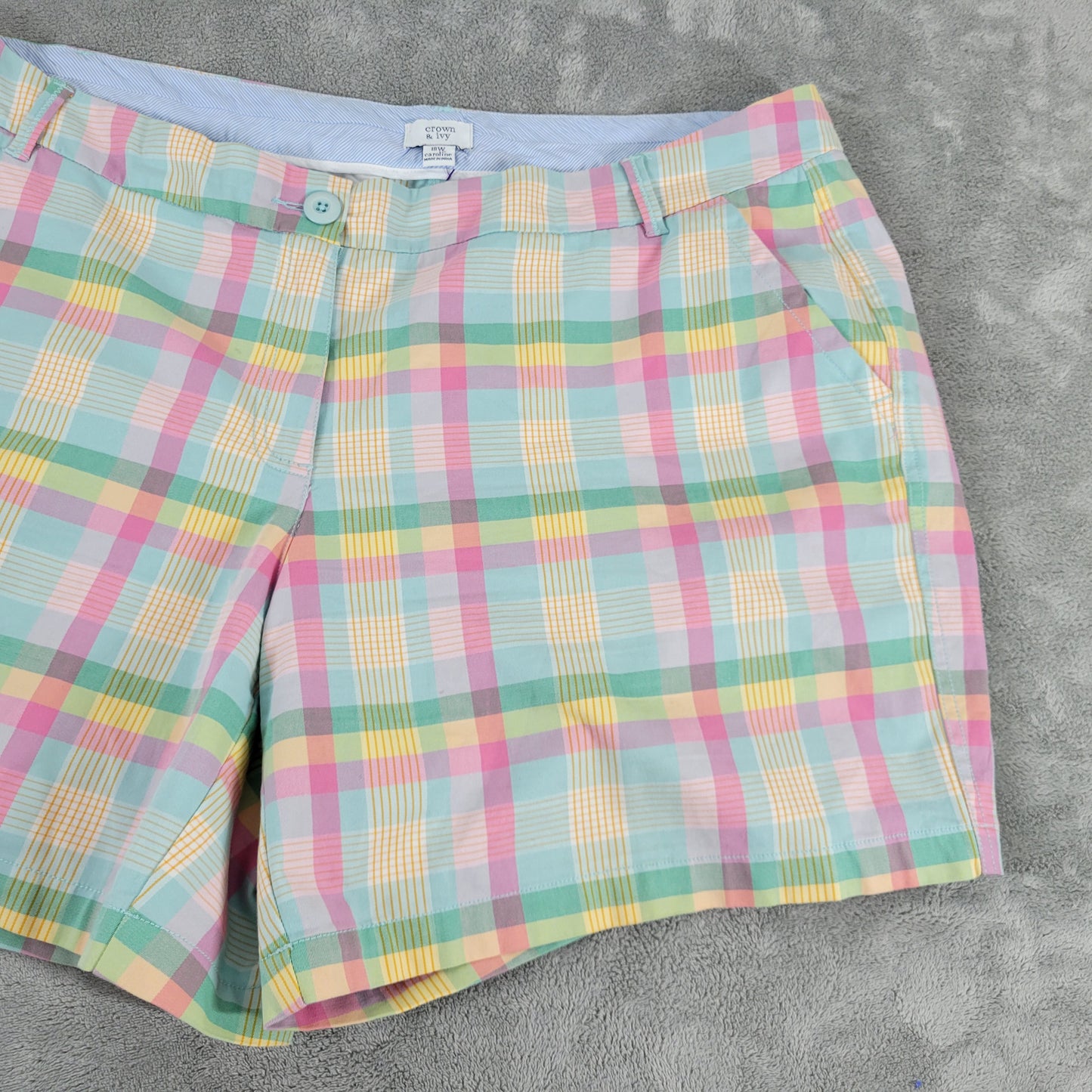 Crown & Ivy Womens 18W Caroline Pastel Plaid Chino Shorts Stretch Pockets PLA14E