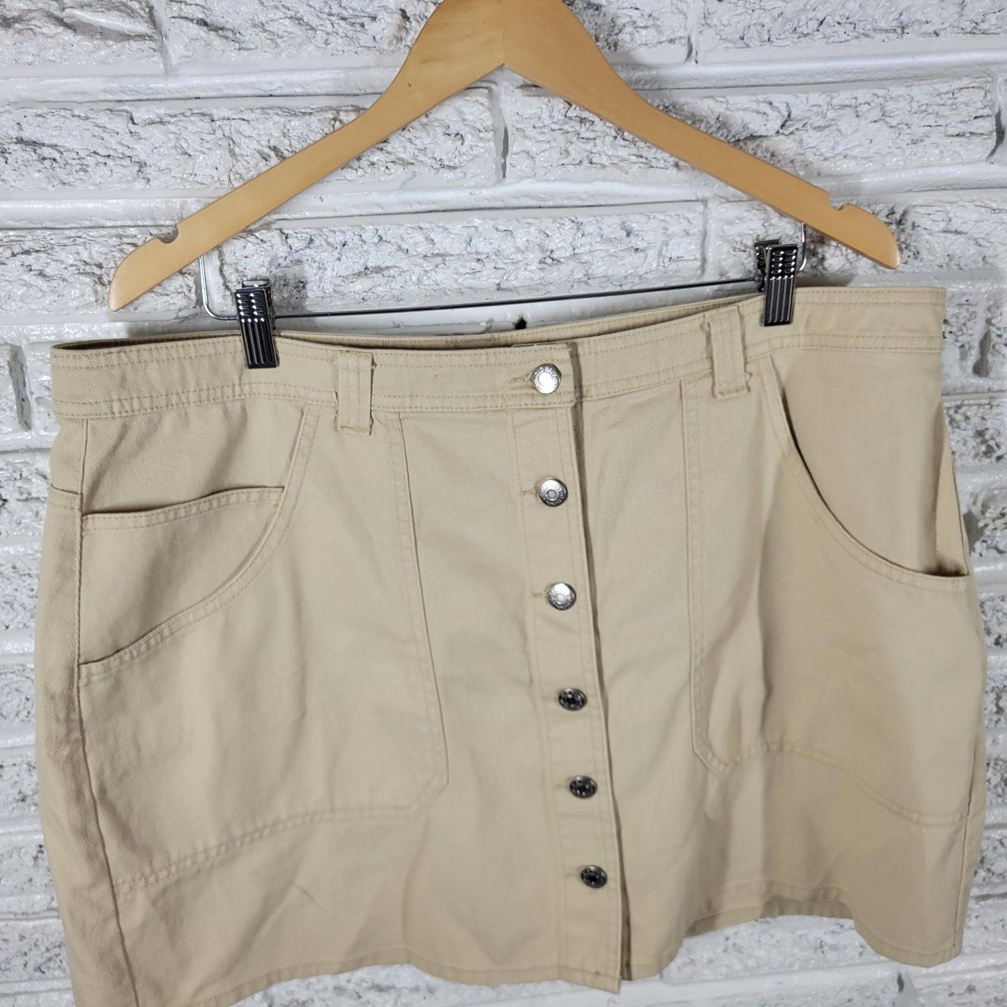 Old Navy Womens 18 Beige Denim Mini Skirt Button Front Pockets Jean Casual C1E