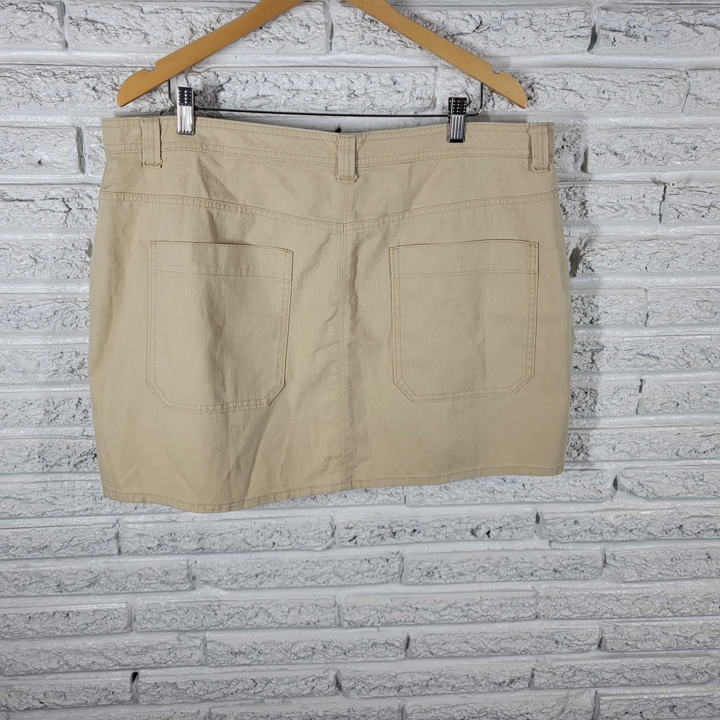 Old Navy Womens 18 Beige Denim Mini Skirt Button Front Pockets Jean Casual C1E
