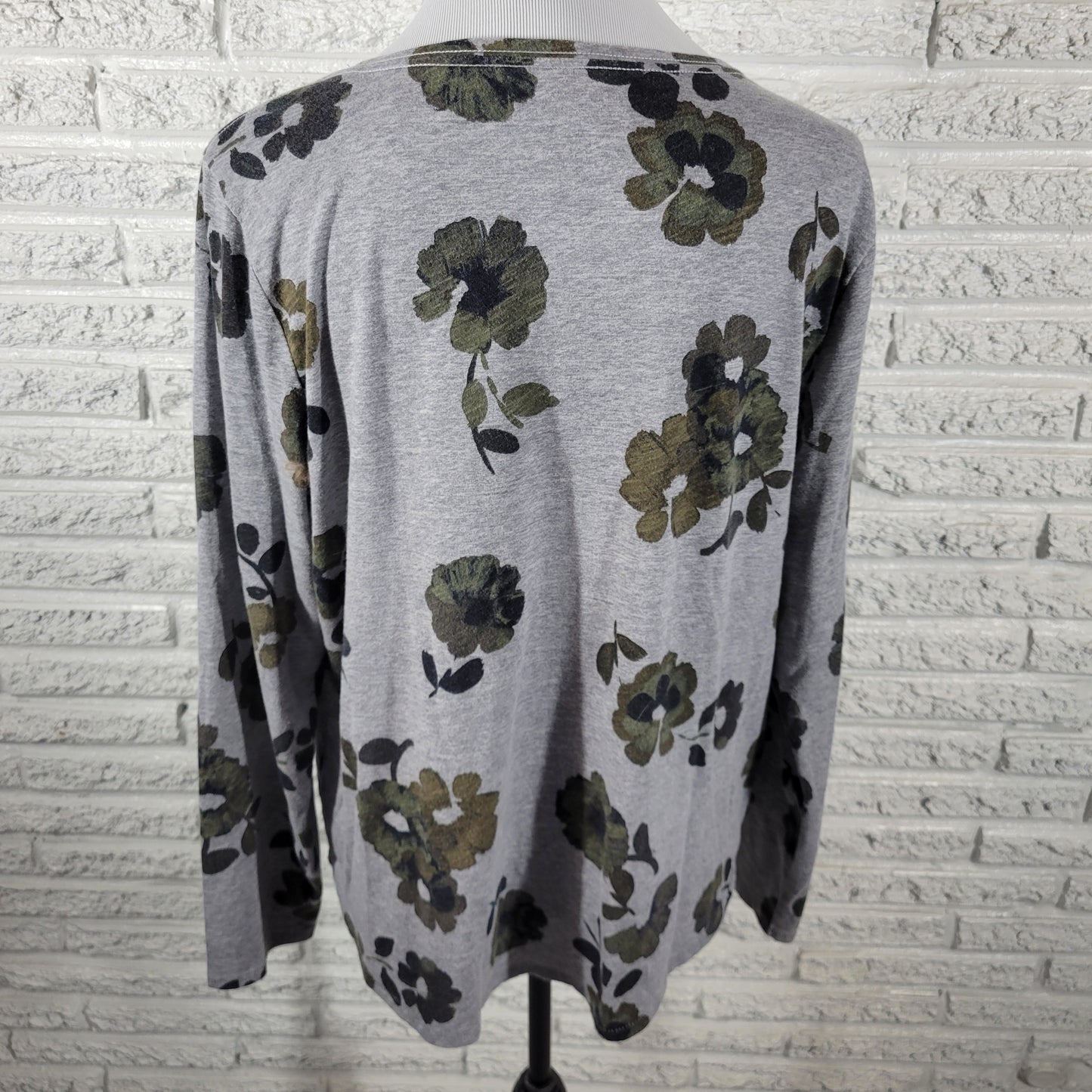 Sonoma Everyday Gray Green Floral Tee XL Women Long Sleeve Cotton Blend FLO213E