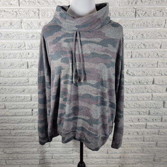 Maurices Sweatshirt Sweater 1X Plus Gray Green Camo Turtleneck Pullover CAM9E
