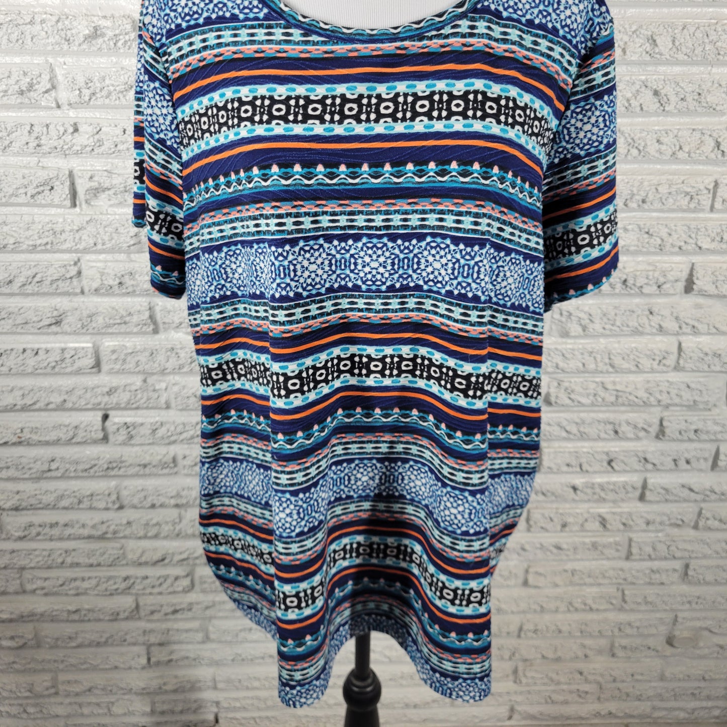 East 5th Women Plus 2X Blue Red Geometric Pleat Tee Short Sleeve GEO166E