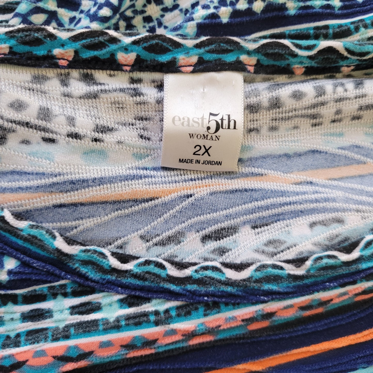 East 5th Women Plus 2X Blue Red Geometric Pleat Tee Short Sleeve GEO166E