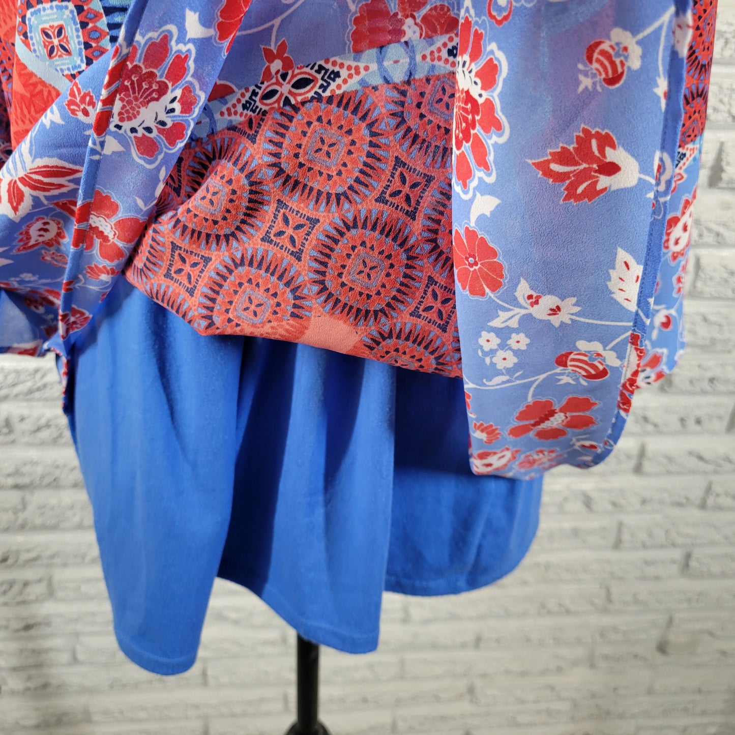 Ruby Rd Tunic XL Kimono Sleeve Geometric Blue Red Bandana V-Neck GEO157XE