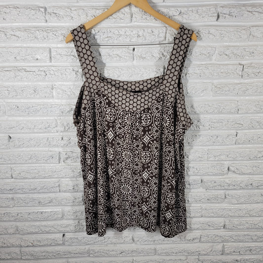 Avenue Swing Top 26/28 Plus Brown White Geometric Square Neck GEO144E