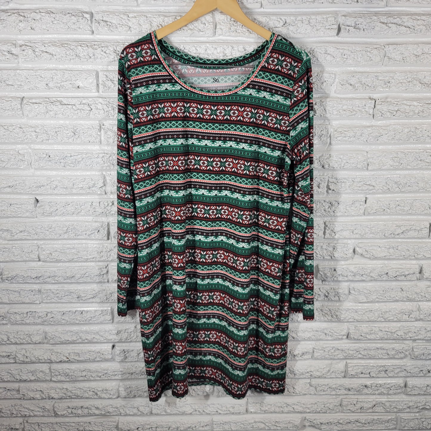 SO Christmas Nightgown 1X Plus Red Green Plaid Holiday Sleepwear NOV159E