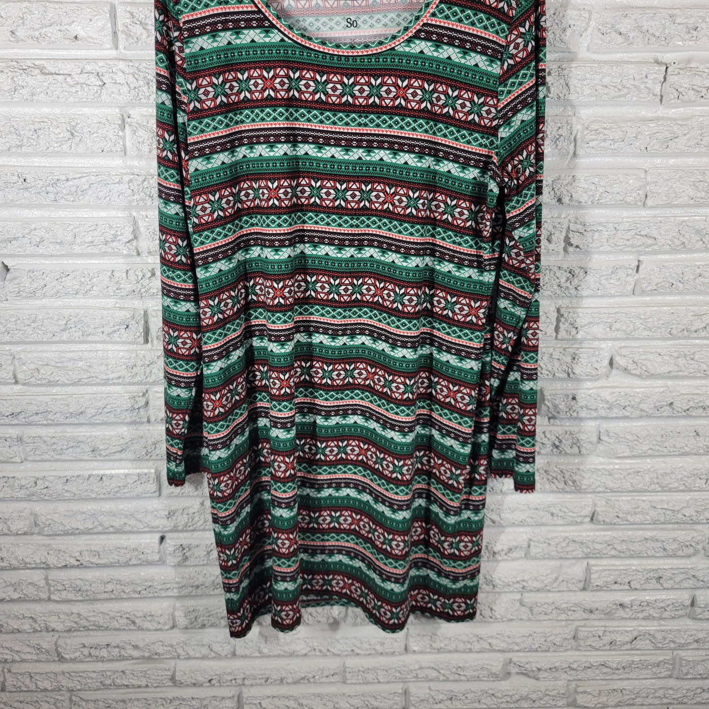 SO Christmas Nightgown 1X Plus Red Green Plaid Holiday Sleepwear NOV159E