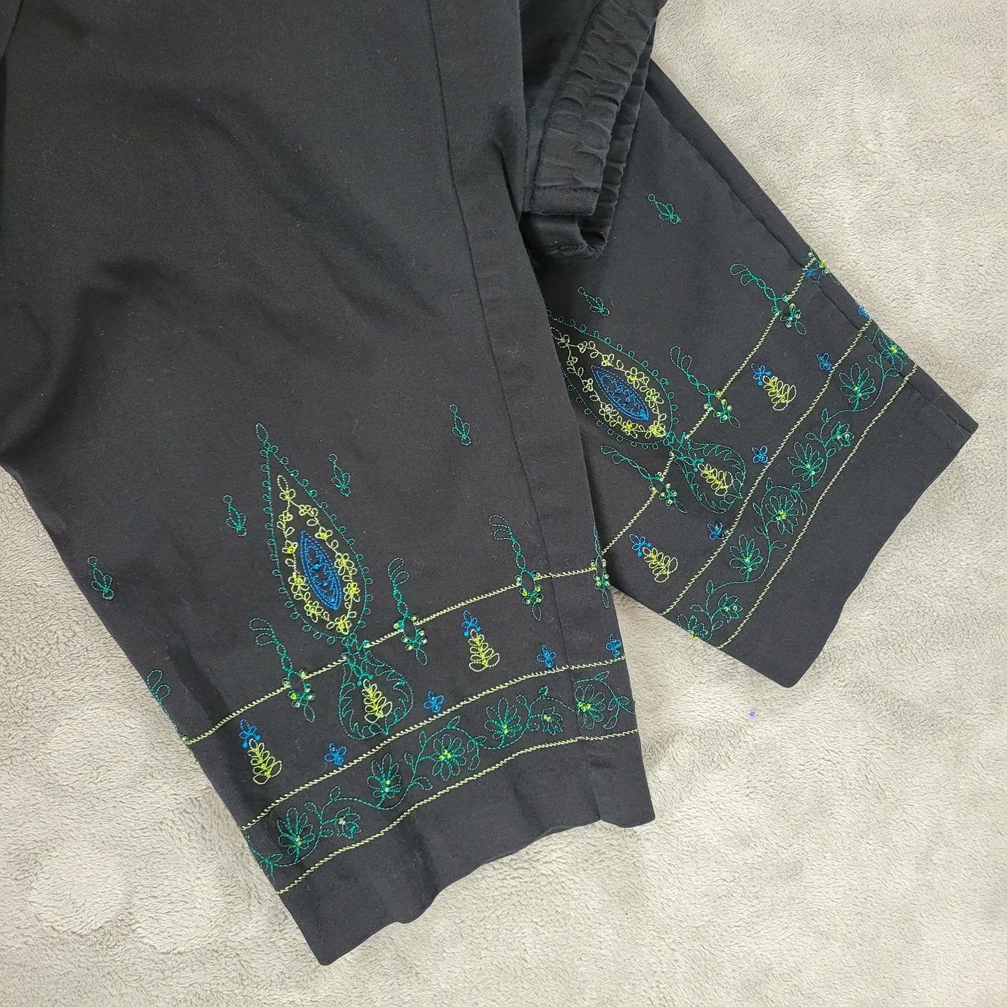 Worthington Dress Pants 20W Plus Black Capri Beaded Embroidered CAP34E