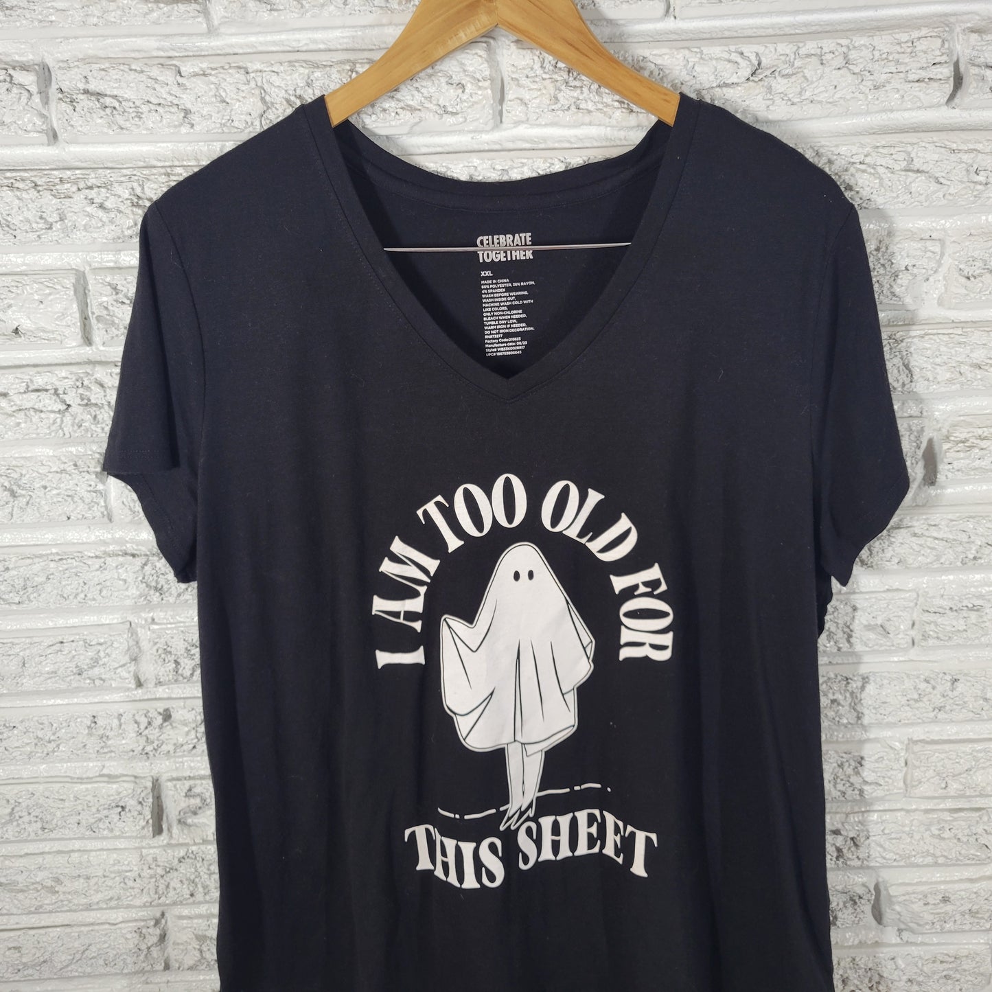 Celebrate Together Halloween Tee XXL Black Ghost V-Neck Short Sleeve BLA183E