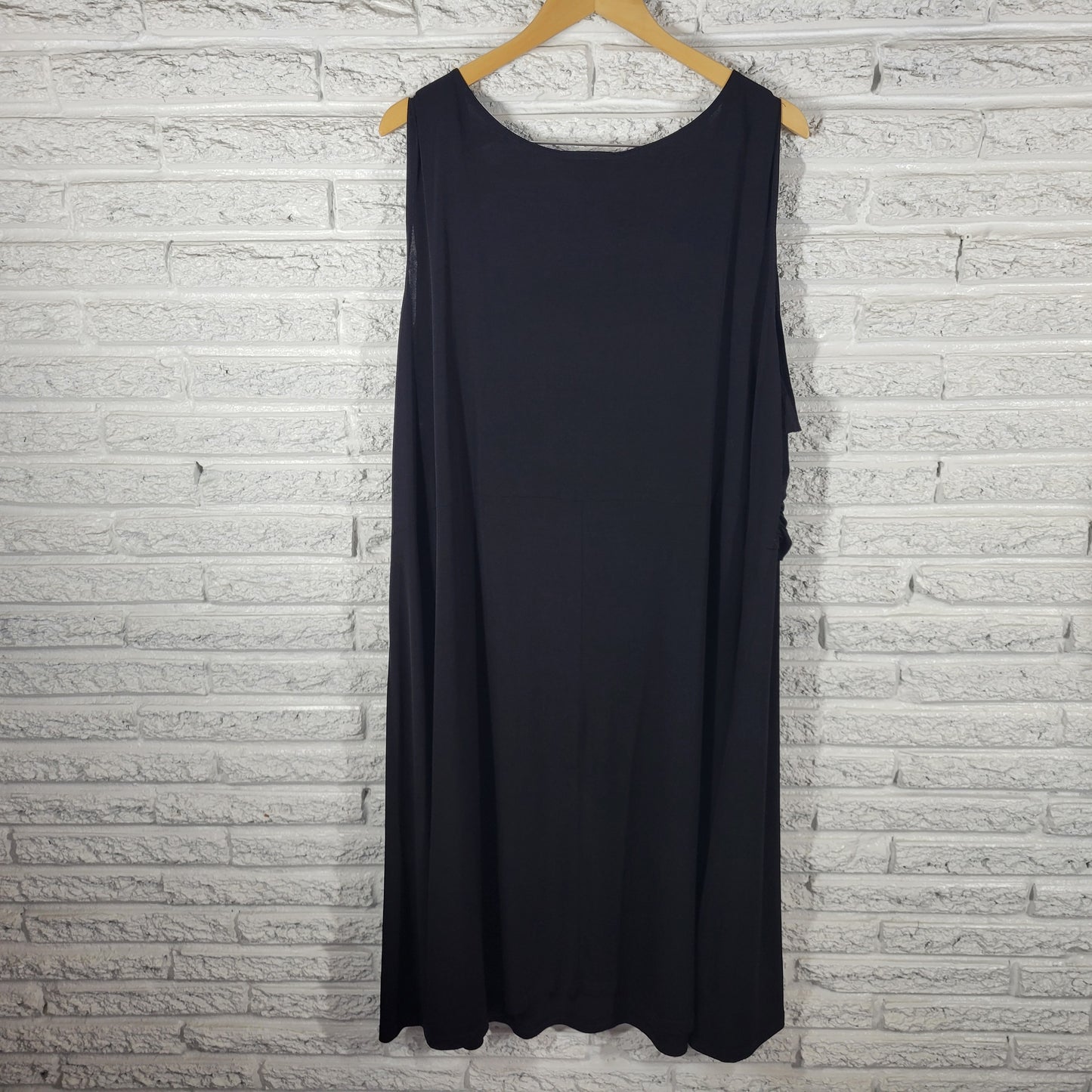 Maggie Barnes Women 4X Dress Black Sheath Tank Sleeveless Knee Length BLA182E