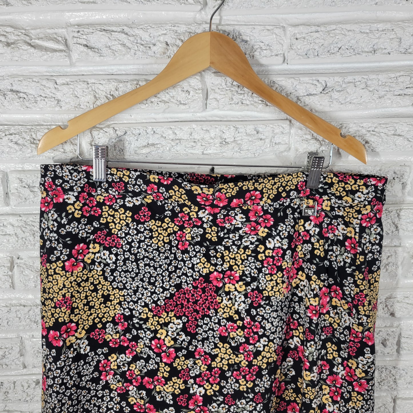 Rafaella Women XXL Skort Black Floral Pull On Elastic Waist Slit Plus FLO125E