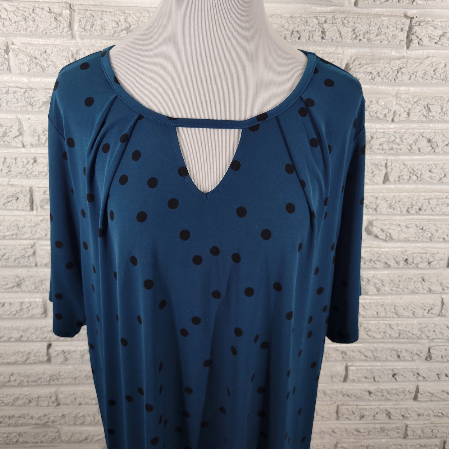 Worthington Women 1X Tunic Blouse Blue Black Polka Dot Keyhole Pleated GEO143E