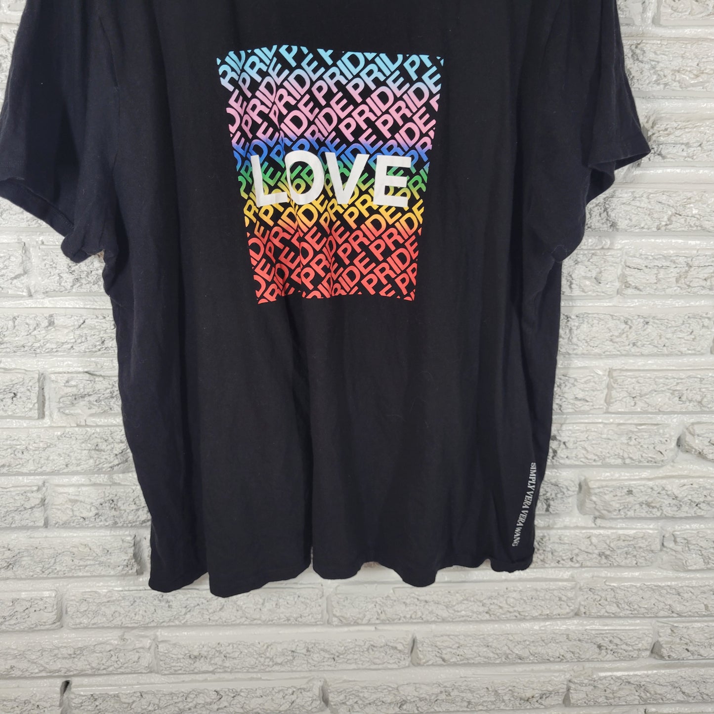Simply Vera Wang Women XXL Tee Shirt Black LGBTQ Love Pride 100% Cotton NOV164E