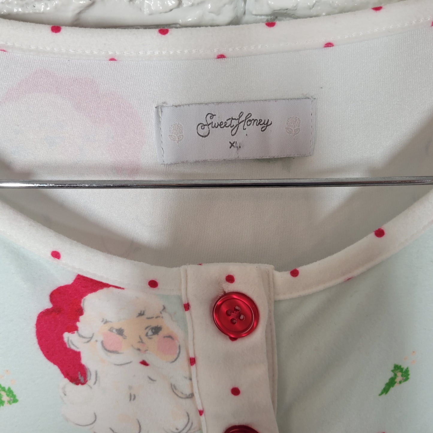 Sweet Honey Women XL Pajama Top Christmas Santa Claus Ruffle Long Sleeve NOV153E