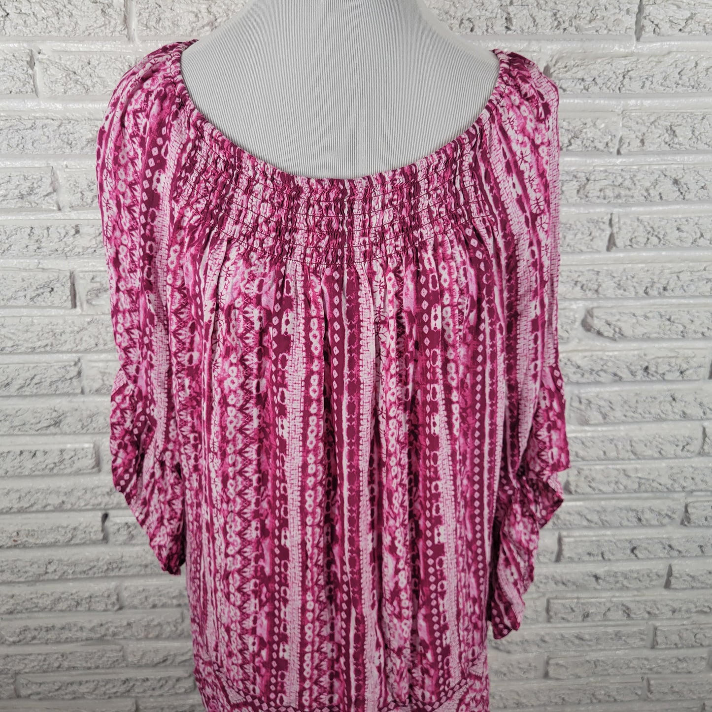 Terra Sky Blouse 1X Womens Plus Pink Geometric Boho Rayon Trumpet Sleeve GEO189E
