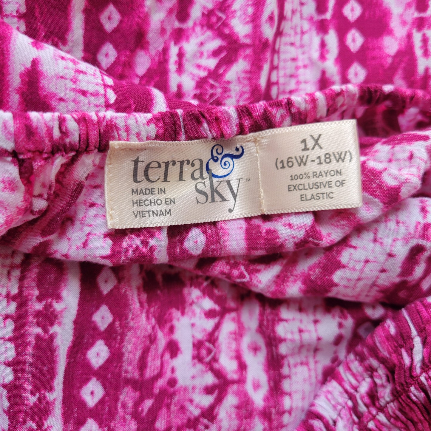 Terra Sky Blouse 1X Womens Plus Pink Geometric Boho Rayon Trumpet Sleeve GEO189E