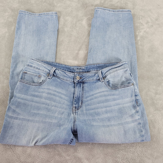 Maurices Jeans 18W Short Womens Plus Medium Wash Straight Leg Stretch SL110E