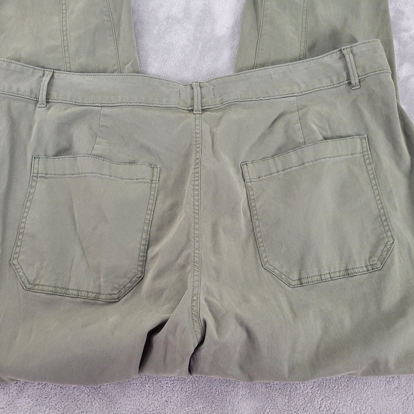 Sonoma Women 22W Pants Green Solid Straight Leg Cotton Blend Stretch GRE22E