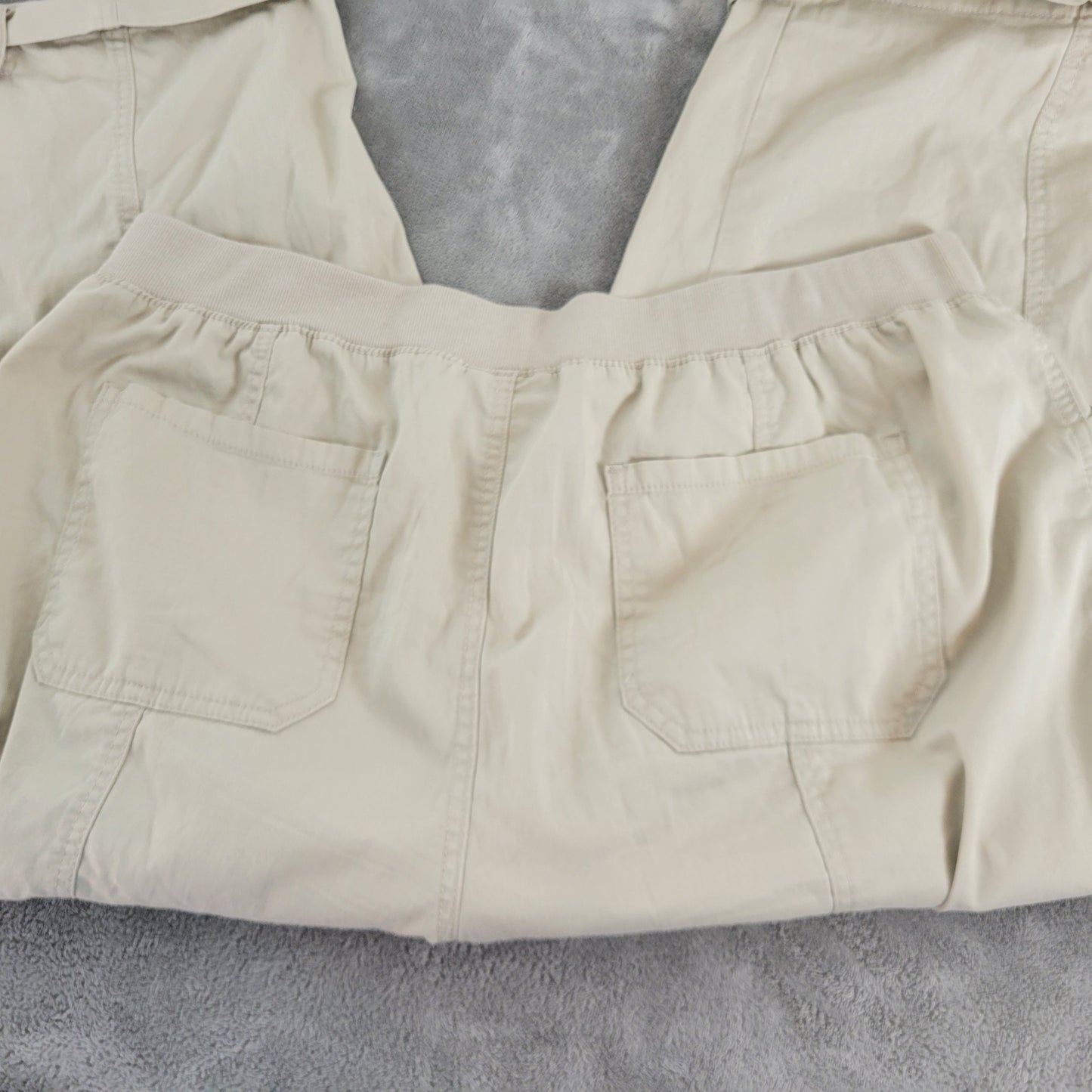 Style & Co Women XXL Beige Cargo Capri Pants Elastic Waist Cuffed Hem CAP2E
