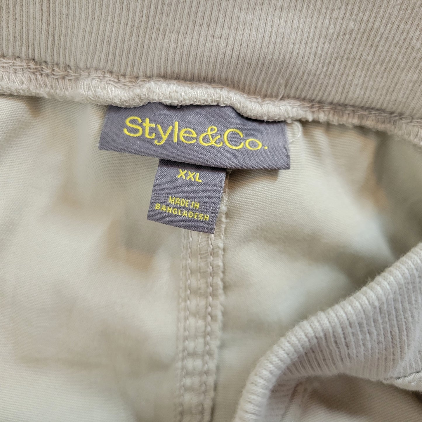Style & Co Women XXL Beige Cargo Capri Pants Elastic Waist Cuffed Hem CAP2E
