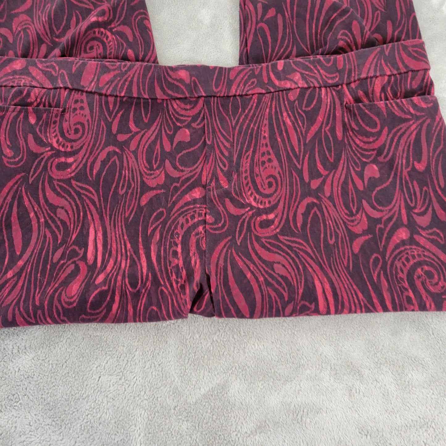 Susan Graver Weekend Plus 2XP Paisley Capri Pants Elastic Waist Pull On PAI59E