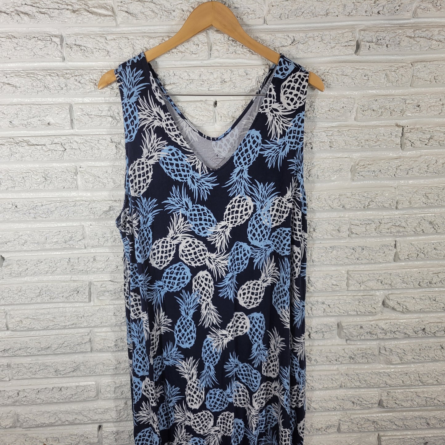 St. John's Bay Women Plus 1X Blue Pineapple Tank Dress V-Neck Knee Casual D11E