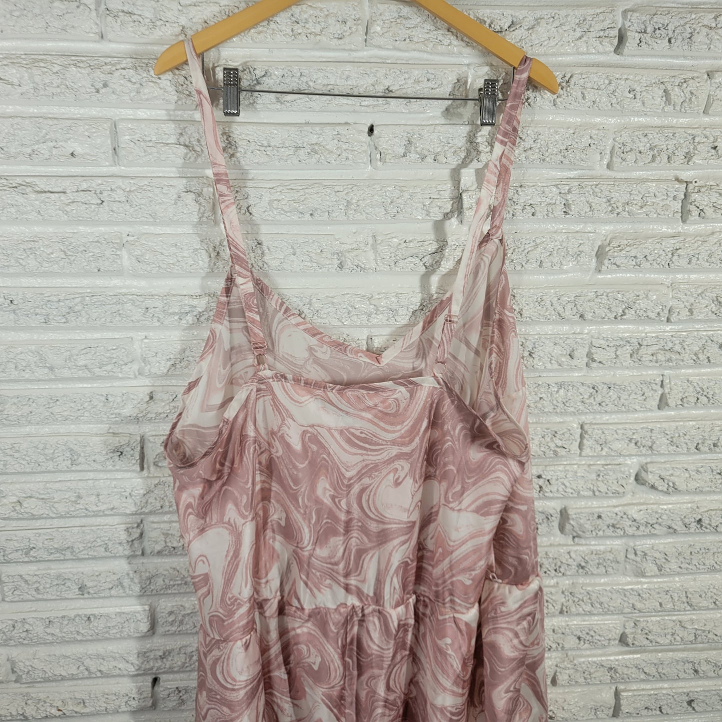 Adore Me Pajama Romper 4X Plus Pink White Swirl Sleepwear V-Neck WAT11E
