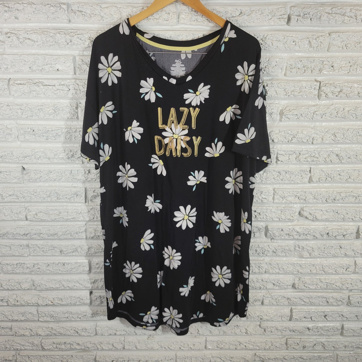 Secret Treasures Nightgown Pajama Top L/XL Black White Floral Lazy Daisy FLO16E