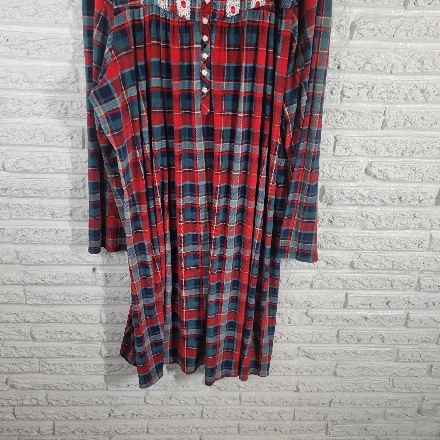 Secret Treasures Nightgown 4X Plus Plaid Flannel Robe Long Sleeve Red SWE99E