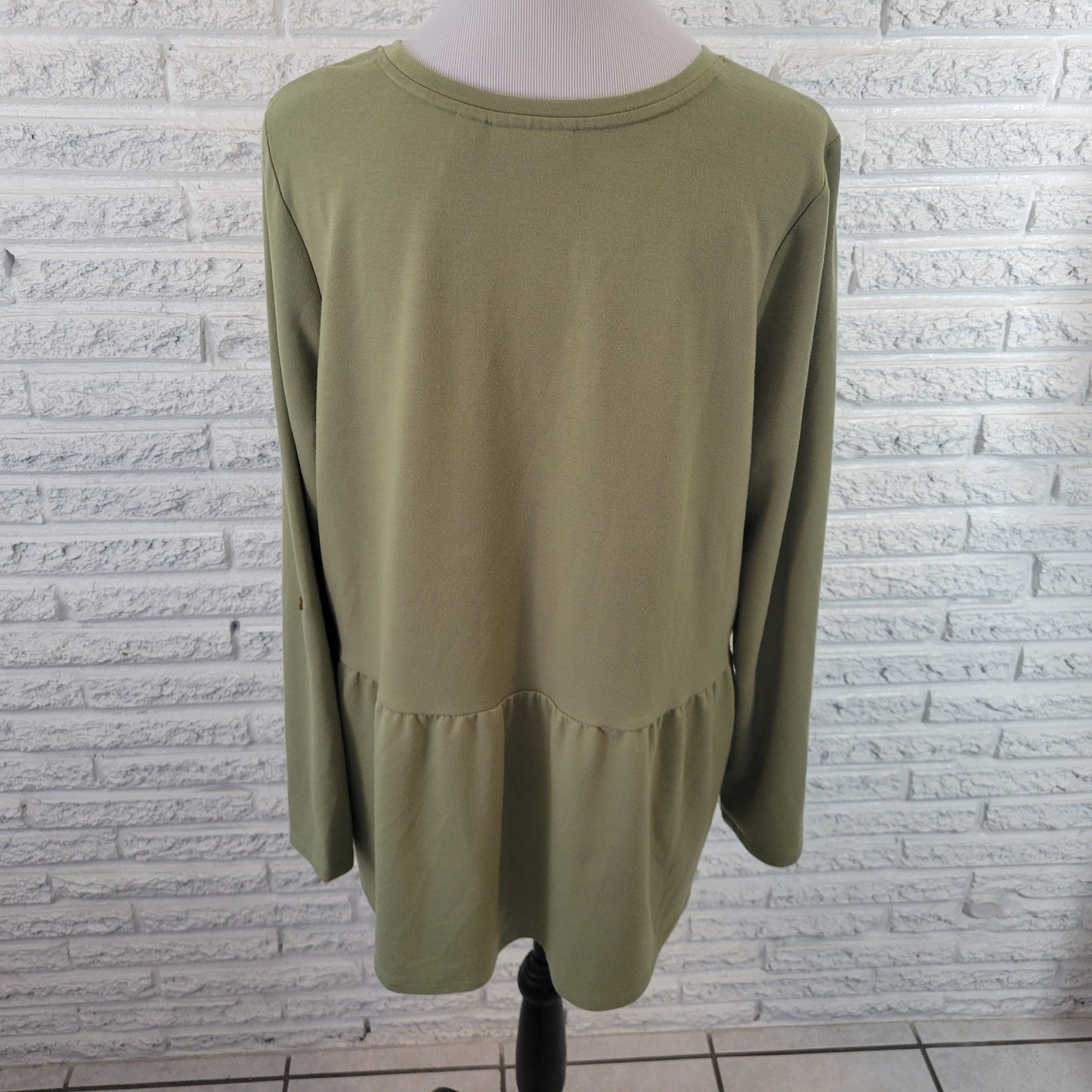 Denim & Co Green Top 1X Plus Size Long Sleeve Crew Neck Pullover Solid GRE43E