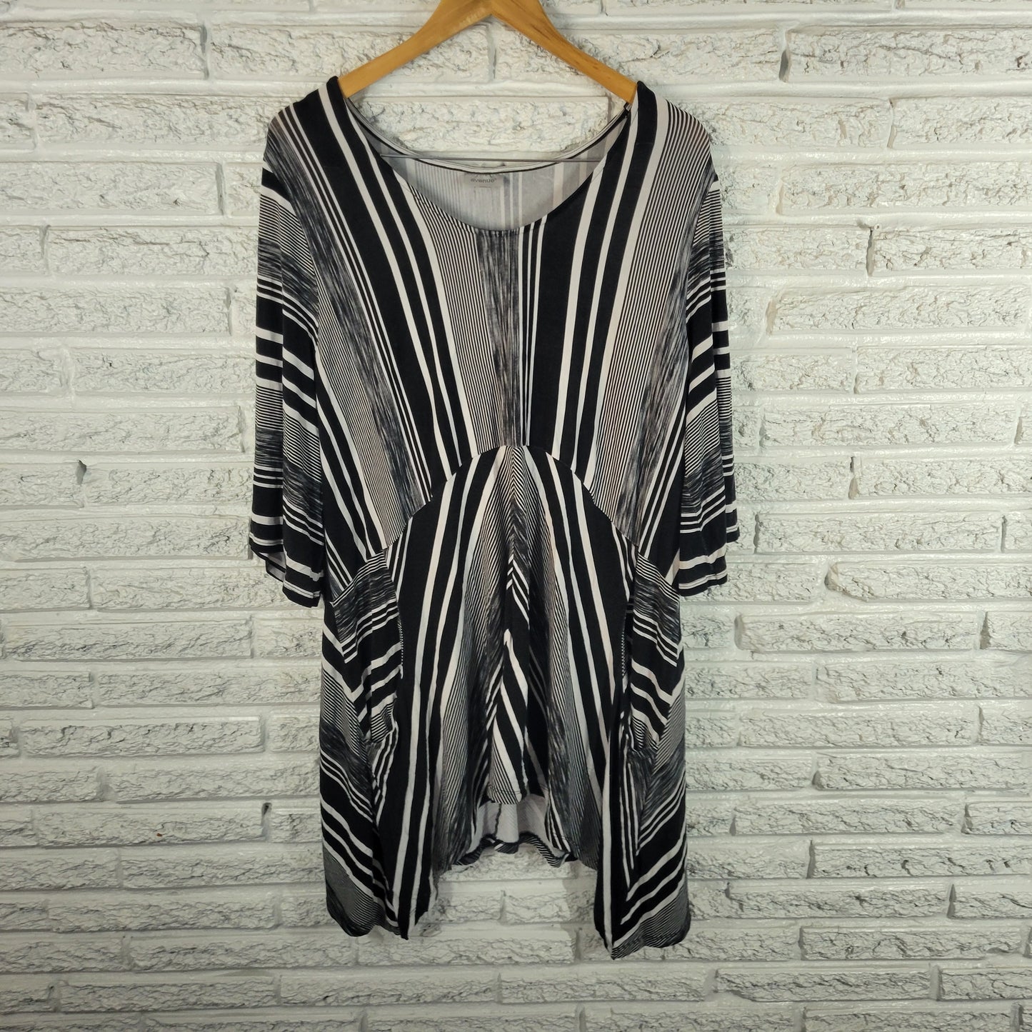 Avenue Womens Size 18 20 Tunic Dress Black White Striped 3/4 Sleeve STR7E