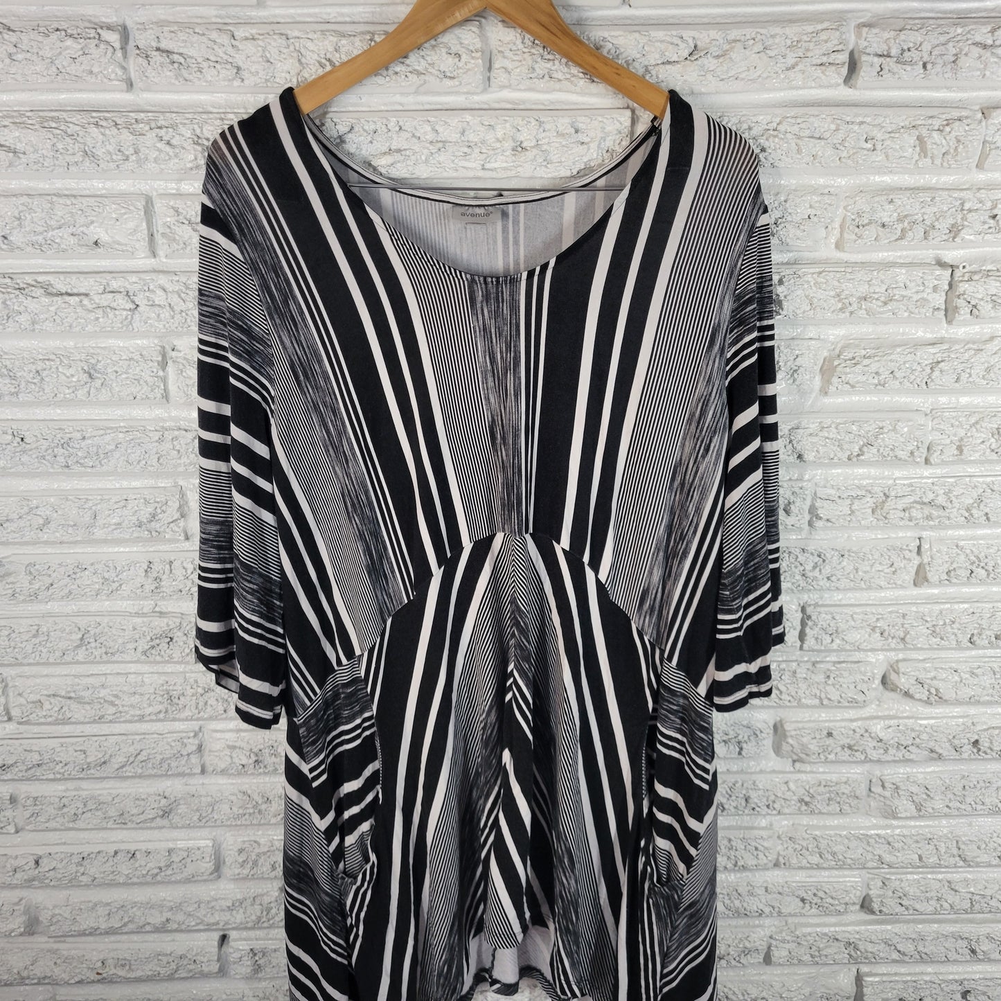 Avenue Womens Size 18 20 Tunic Dress Black White Striped 3/4 Sleeve STR7E