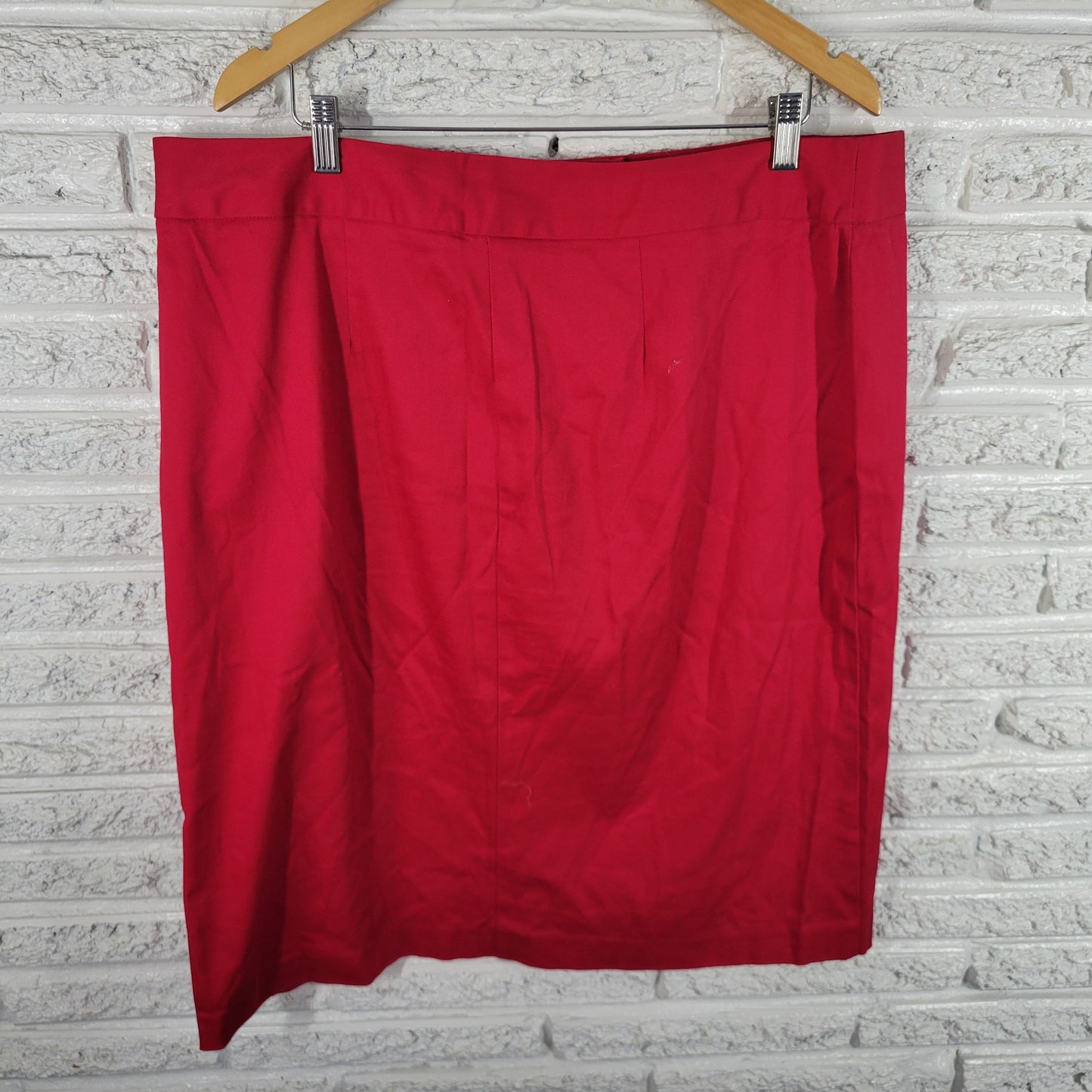 Courtenay Womens Size 18W Skirt Red Pencil Knee Length Cotton Straight RED53E