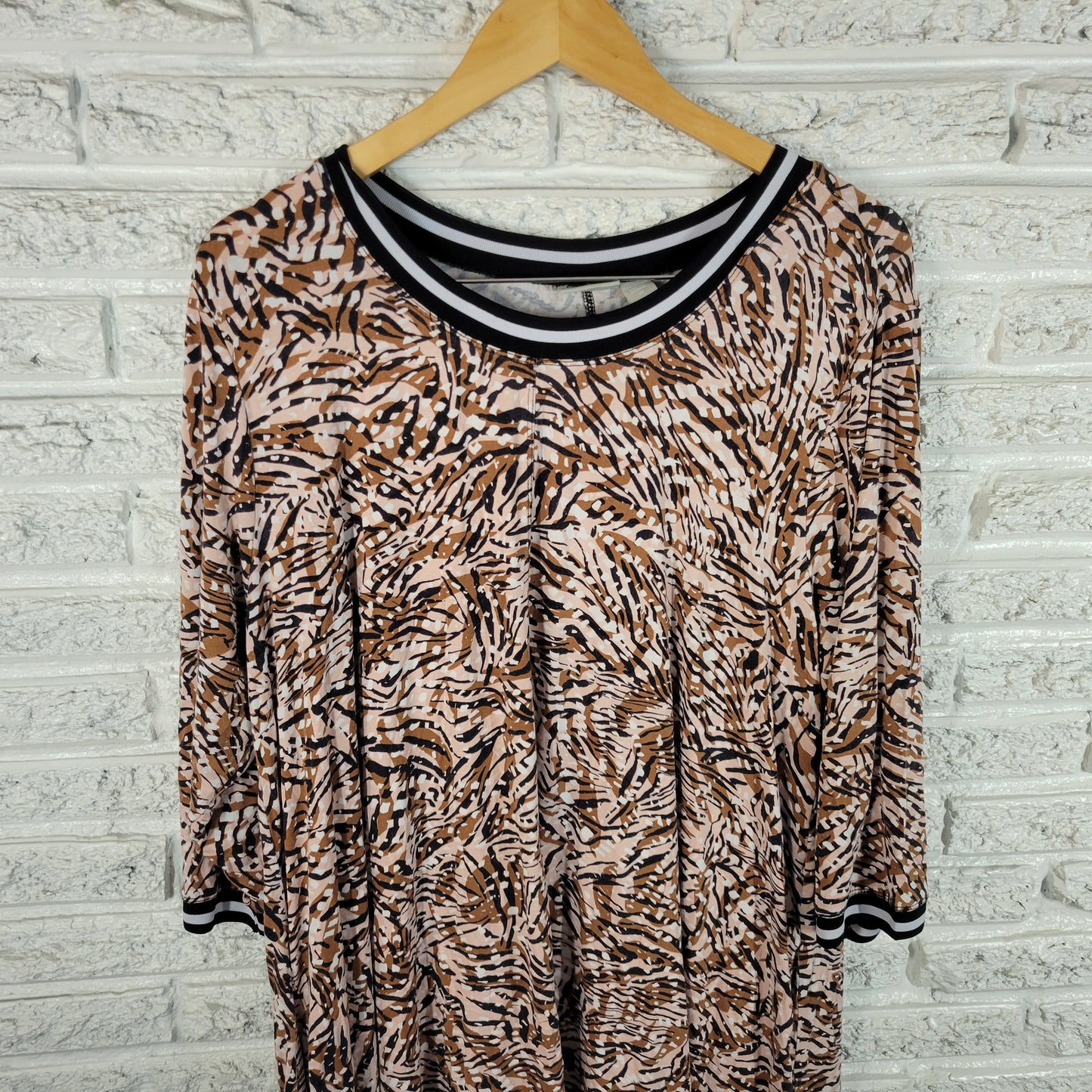 Zim & Zoe Womens Size 20 Dress Plus Geometric Brown Black Hi Low Pocket GEO145E