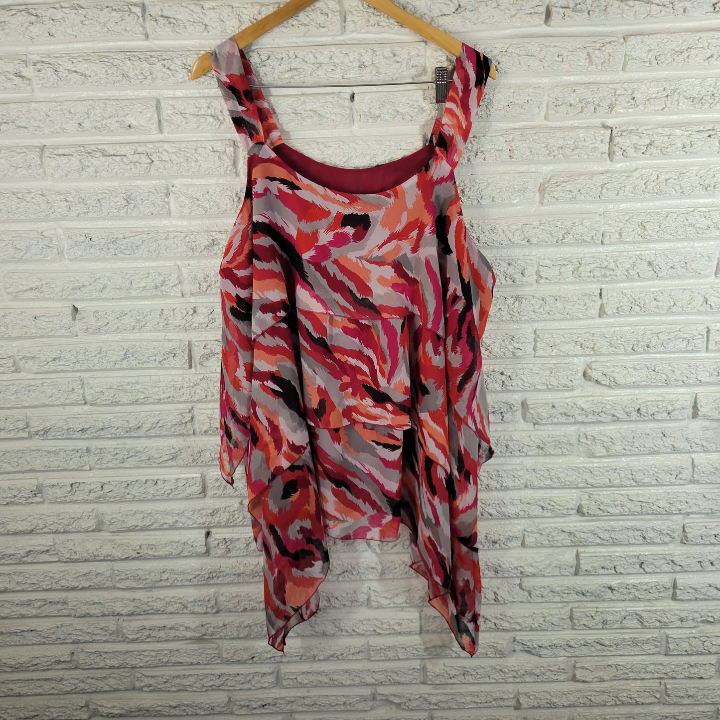 Fashion Bug Womens Swing Top 2X Pink Gray Watercolor Sleeveless Blouse WAT16E