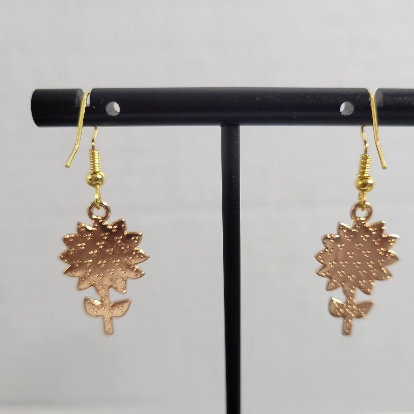 Sunflower Dangle Earrings Gold Tone Cute Happy Summer Fall Floral Gift E120E