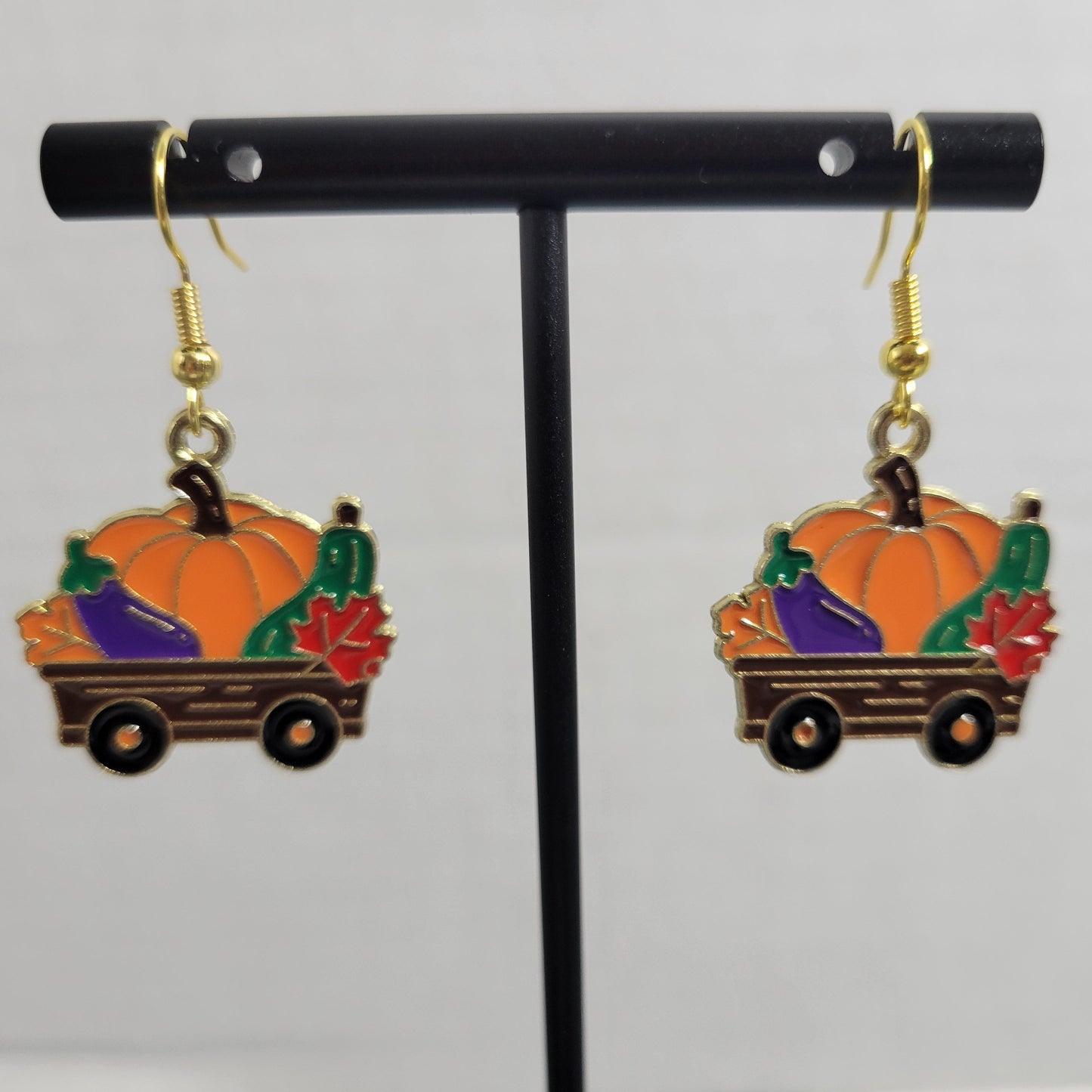 Pumpkin Wagon Dangle Earrings Gold Tone Fall Autumn Harvest Thanksgiving E119E