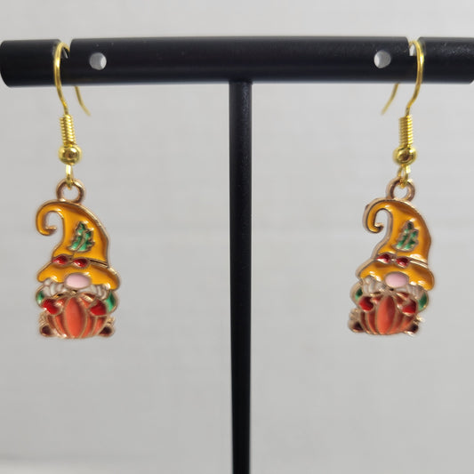 Fall Gnome Pumpkin Dangle Earrings Gold Tone Autumn Halloween Thanksgiving E118E