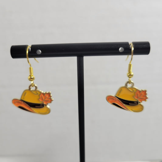 Thanksgiving Pilgrim Hat Dangle Earrings Gold Tone Fall Autumn Harvest E116E