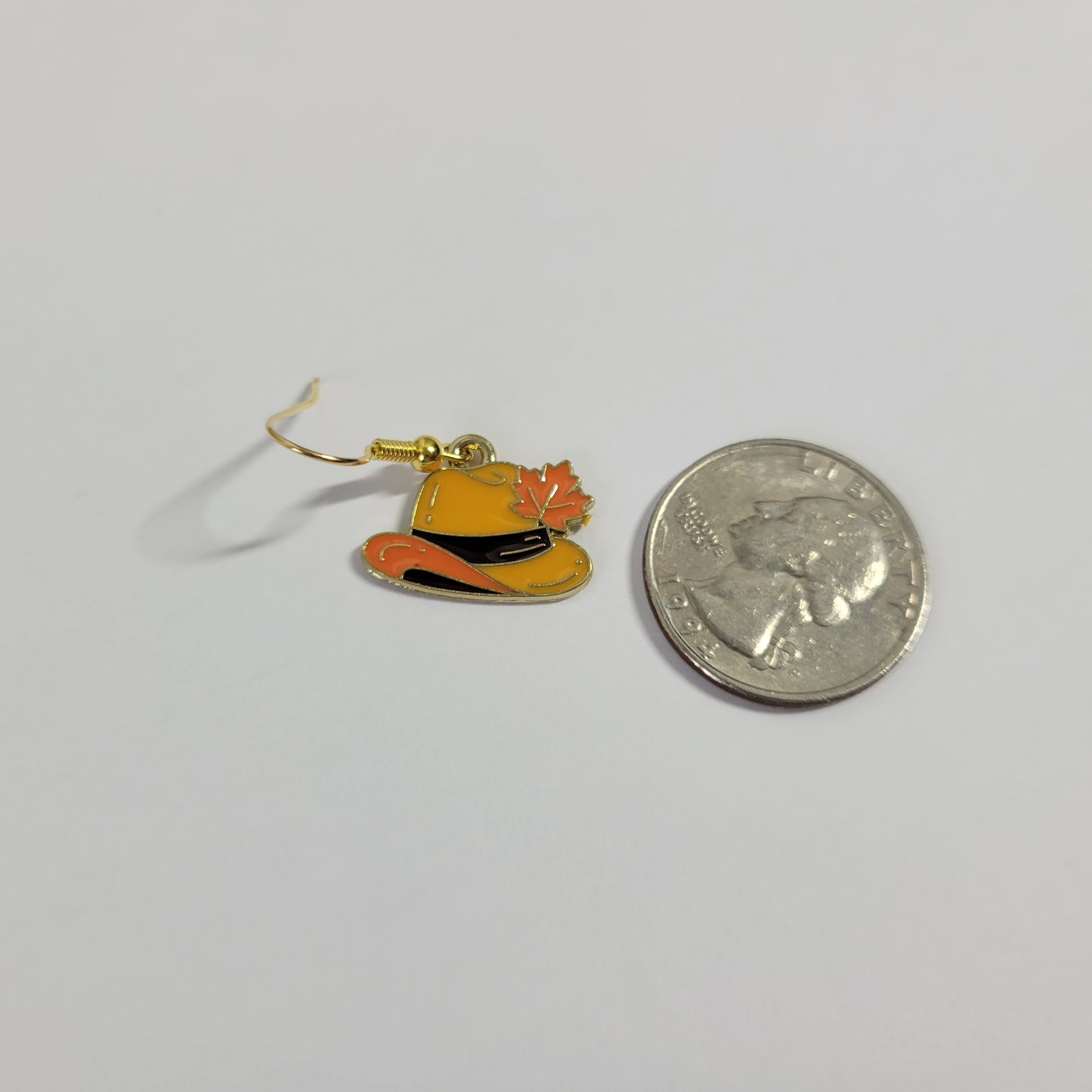 Thanksgiving Pilgrim Hat Dangle Earrings Gold Tone Fall Autumn Harvest E116E
