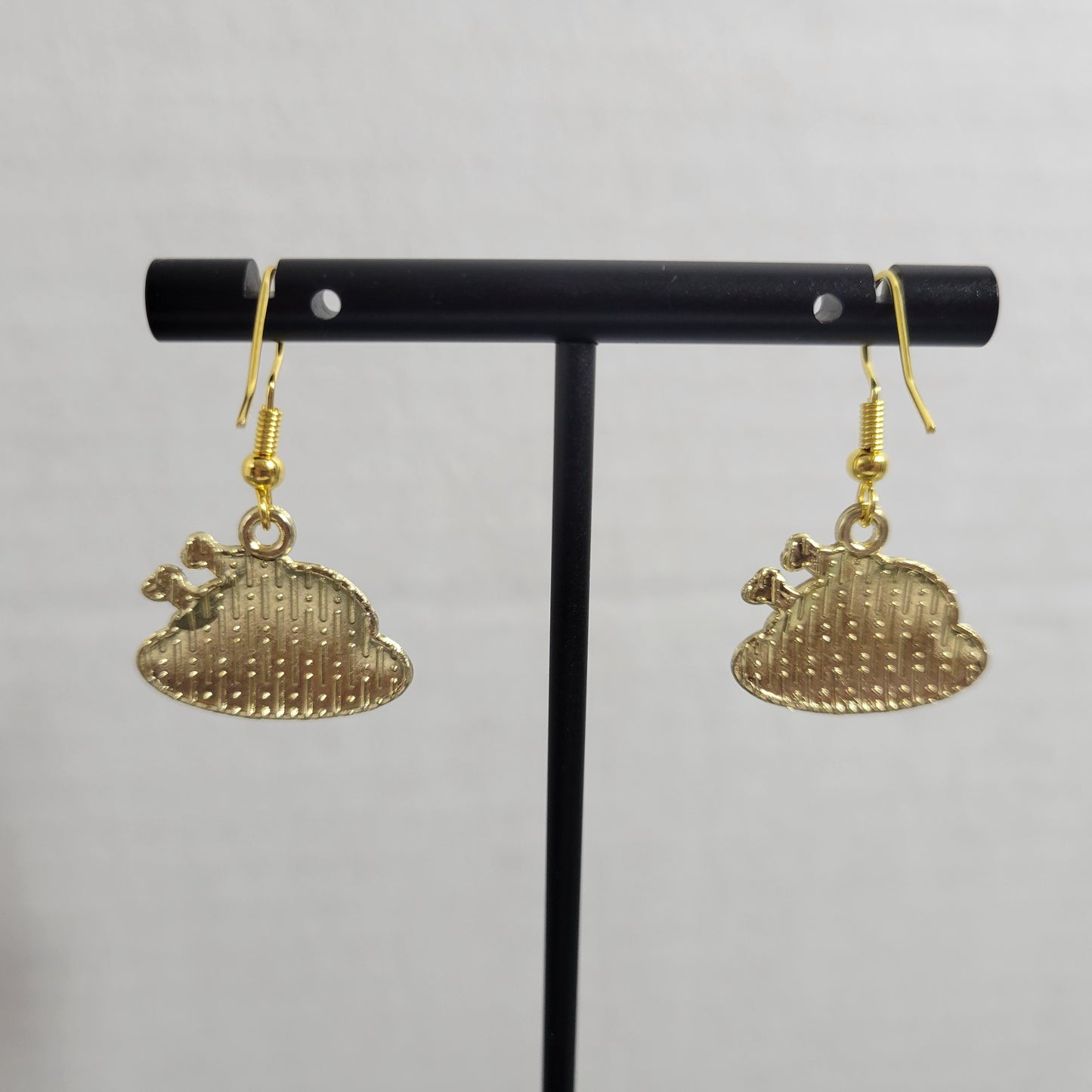 Thanksgiving Roasted Turkey Dangle Earrings Gold Tone Fall Autumn Feast E113E