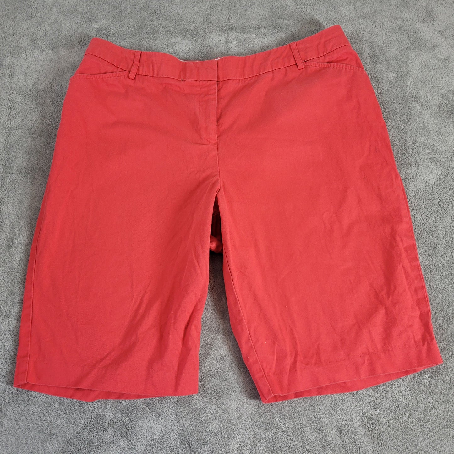 Dress Barn Womens 16W Bermuda Shorts Red Elastic Waist Pocket 11.5 Inseam RED41E