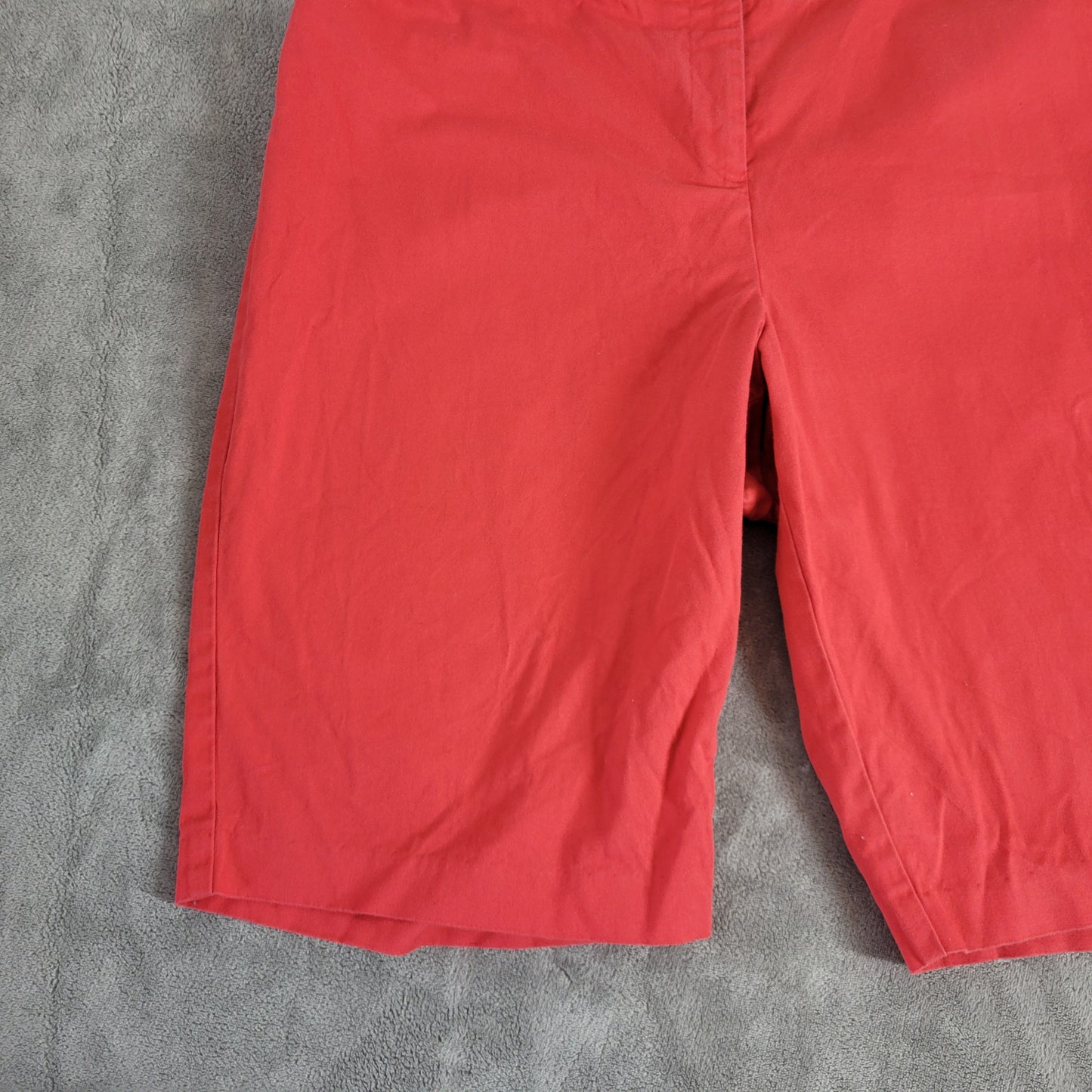 Dress Barn Womens 16W Bermuda Shorts Red Elastic Waist Pocket 11.5 Inseam RED41E